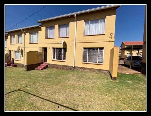 2 BEDROOM COMPLEX FOR SALE IN GROBLERPARK